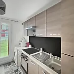 Διαμέρισμα Calme, Rer 5mn,paris En 15mn,commerces *