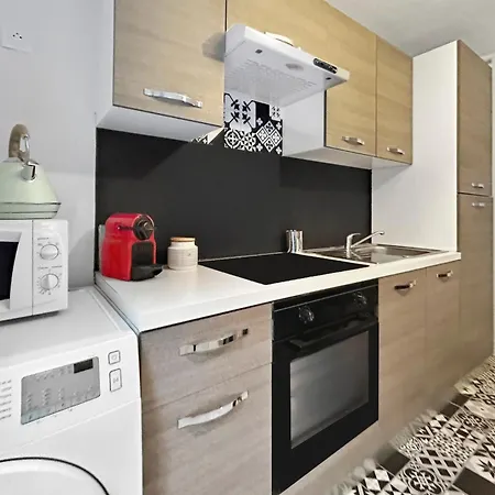 Apartment Studio Lumineux, Calme, Rer A 5 Min, Bien Place