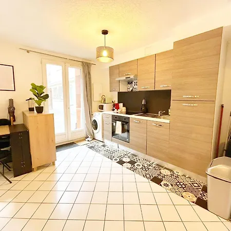 Apartment Serein, Rer 5mn,paris En 15mn,commerces 3mn Nogent-sur-Marne