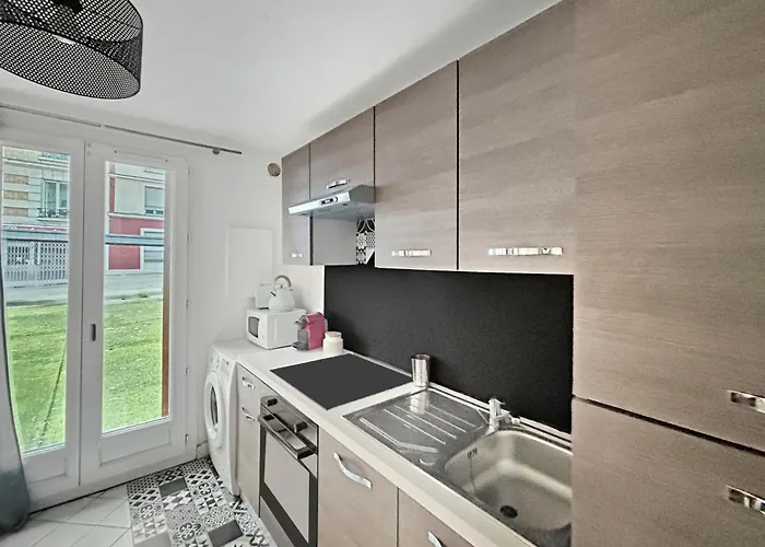 Apartament Renove, Calme, Commerces & Rer A 5 Min *