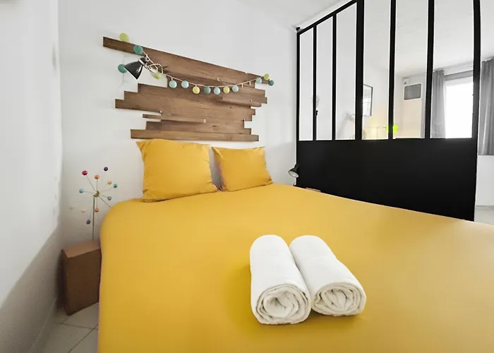Apartament Renove, Calme, Commerces & Rer A 5 Min